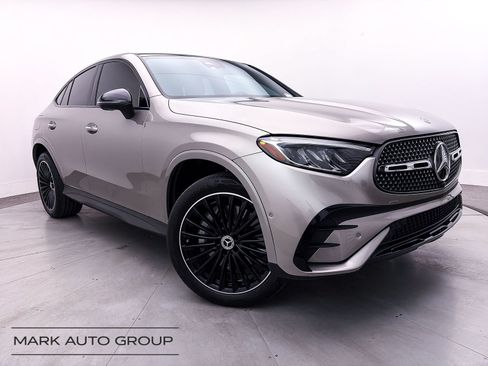 Used 2024 Mercedes-Benz GLC 300 4MATIC w/ AMG Line image 2