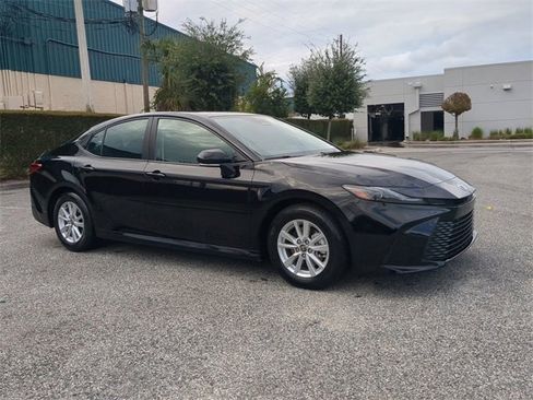 Certified 2025 Toyota Camry LE image 2