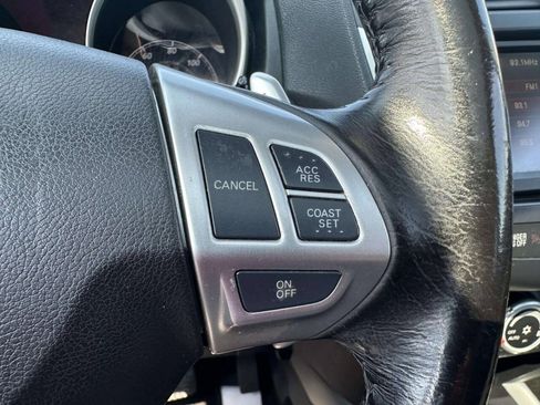 Used 2011 Mitsubishi Outlander Sport SE AWD/4WD image 25