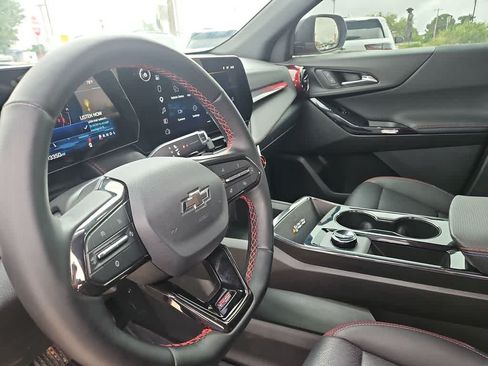 Used 2026 Chevrolet Equinox RS w/ Convenience Package III FWD image 10