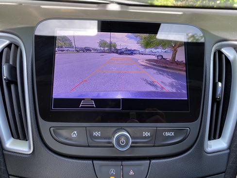 Used 2023 Chevrolet Malibu LT FWD image 26