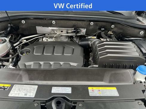 Used 2024 Volkswagen Atlas Cross Sport SE FWD image 34