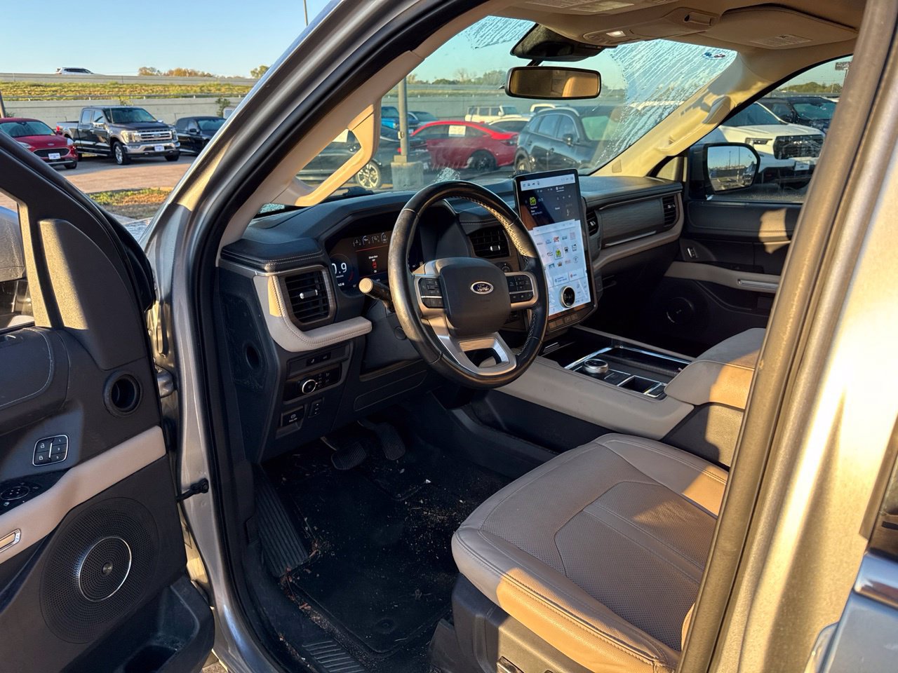 Used 2024 Ford Expedition Limited RWD image 20