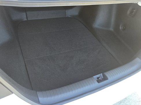 Used 2025 Honda Accord LX image 13