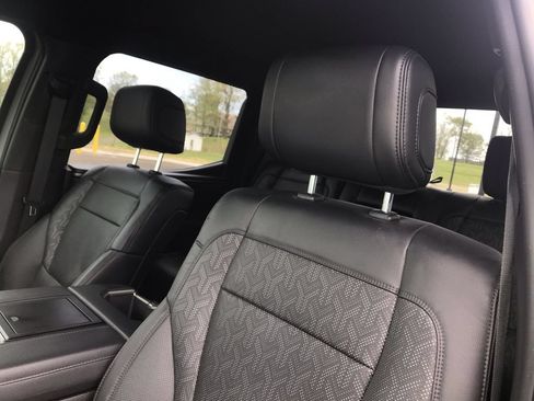 Used 2025 Toyota Tundra Limited AWD/4WD image 13