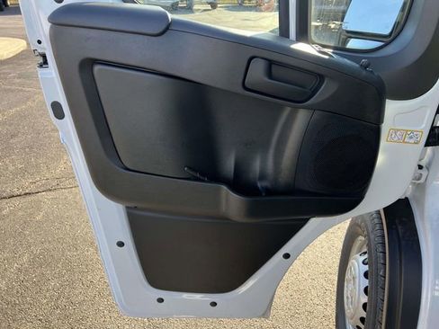 New 2026 RAM ProMaster 2500 w/ Convenience Group image 12