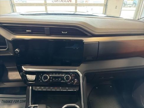 Used 2025 GMC Sierra 1500 Denali AWD/4WD image 26