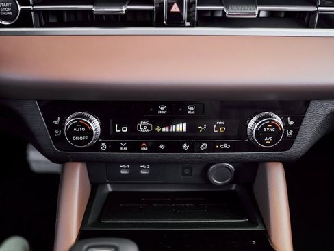 New 2026 Mitsubishi Outlander SEL image 54