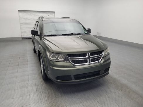 Used 2017 Dodge Journey SE w/ Flexible Seating Group image 14