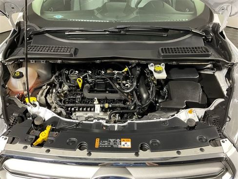 Used 2019 Ford Escape SE image 6