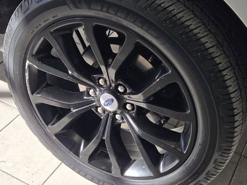 Used 2019 Ford Expedition Max Limited w/ Equipment Group 302A image 18