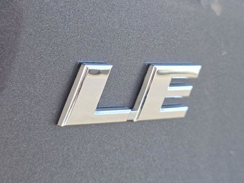Used 2025 Toyota RAV4 LE FWD image 12