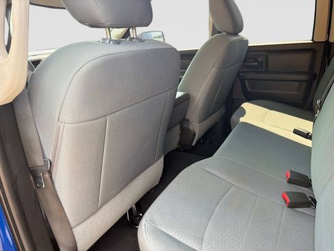 Used 2015 RAM 1500 Express RWD image 15