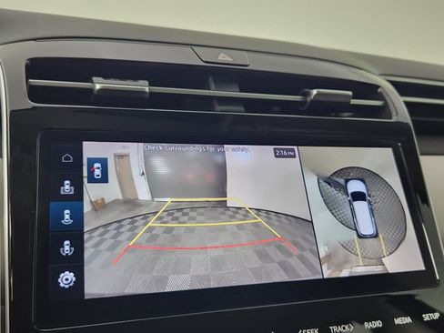 Certified 2024 Hyundai Tucson Limited AWD/4WD image 27