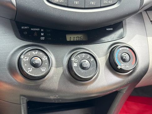Used 2009 Toyota RAV4 4WD V6 w/ Tow Prep Pkg image 29