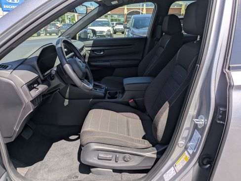 Used 2026 Honda CR-V Sport image 17