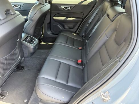 Certified 2025 Volvo V60 B5 Cross Country Ultra AWD/4WD image 21