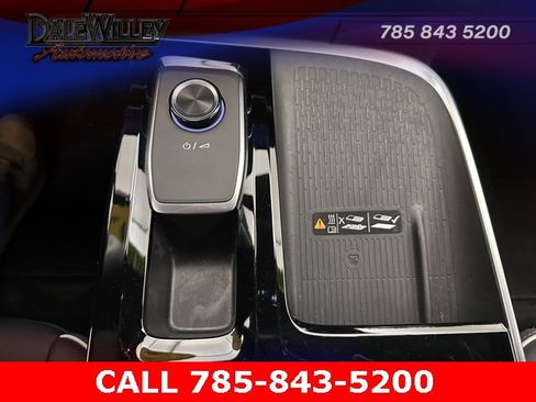 Used 2025 Buick Enclave Preferred image 15