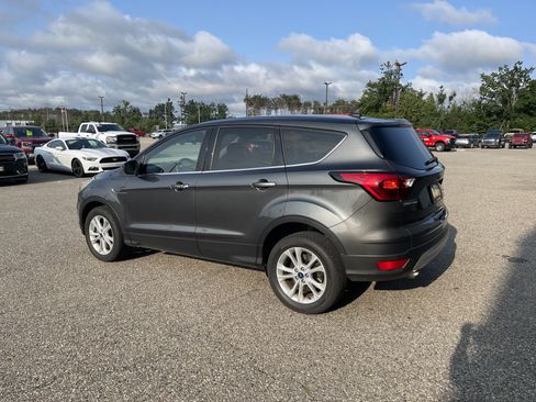 Used 2019 Ford Escape SE AWD/4WD image 6