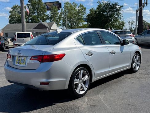 Used 2013 Acura ILX w/ Premium Package FWD image 5