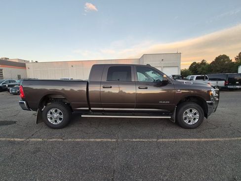 Used 2021 RAM 2500 Big Horn w/ Level B Equipment Group AWD/4WD image 4