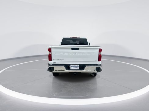 Used 2025 Chevrolet Silverado 2500 LT w/ Convenience Package AWD/4WD image 8