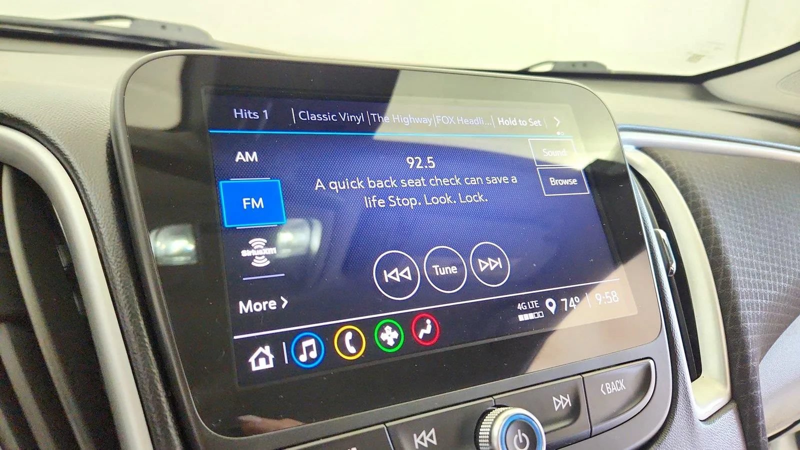 Used 2024 Chevrolet Malibu LT FWD image 19