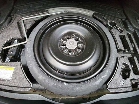 Used 2017 Lexus IS 200t image 25