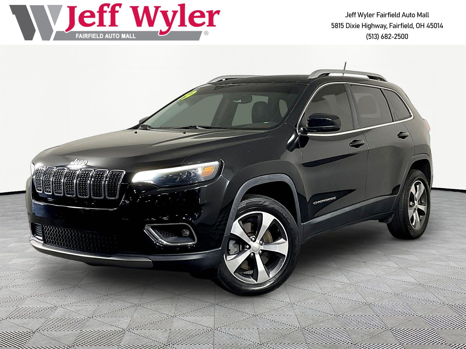Used 2019 Jeep Cherokee Limited AWD/4WD image 1