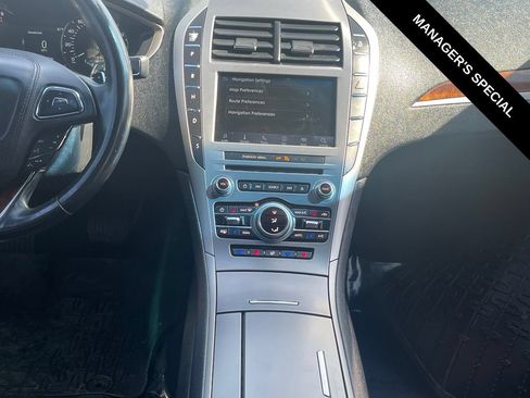 Used 2020 Lincoln MKZ Reserve w/ Luxury Package AWD/4WD image 24