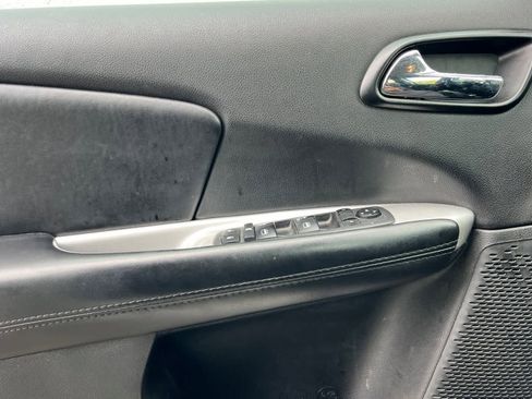 Used 2020 Dodge Journey SE w/ Blacktop Package image 13