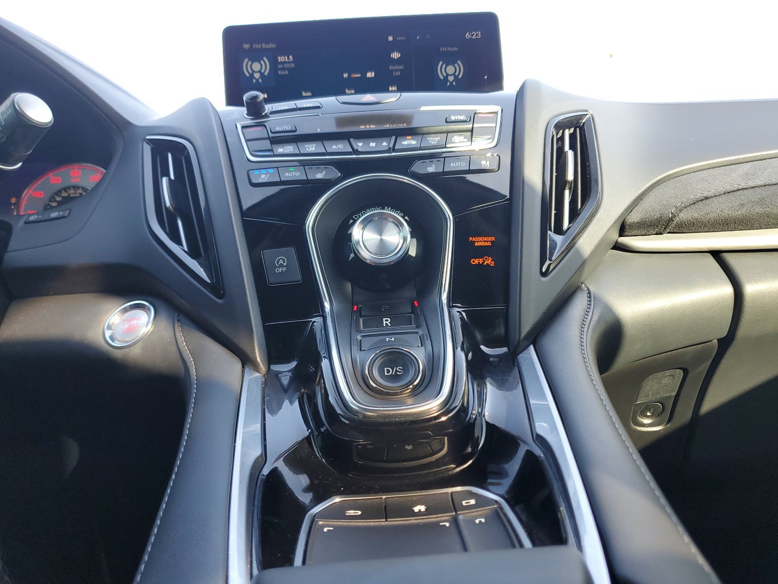 Used 2019 Acura RDX w/ Advance Package FWD image 32