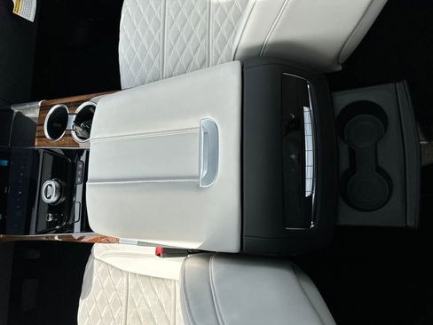 Used 2025 Cadillac Escalade Sport Platinum w/ LPO, ONYX Package AWD/4WD image 21
