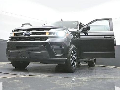 Used 2024 Ford Expedition XLT AWD/4WD image 53