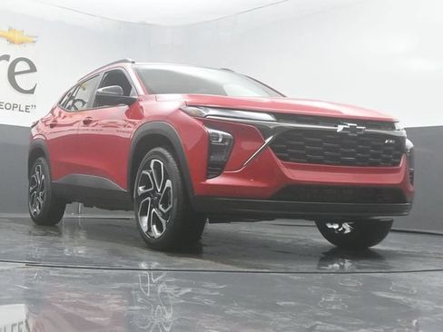 New 2026 Chevrolet Trax RS w/ Driver Confidence Package FWD image 4