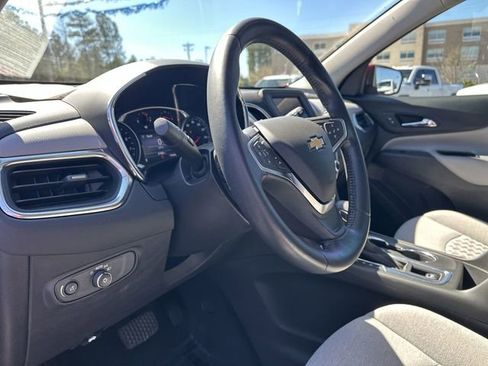 Certified 2022 Chevrolet Equinox LT image 10