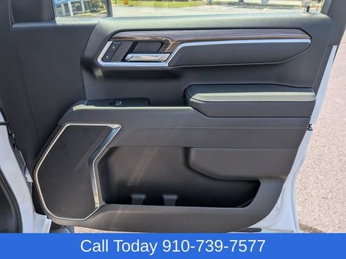 Used 2025 Chevrolet Silverado 1500 RST AWD/4WD image 34
