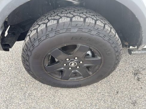 Used 2024 Ford Bronco Black Diamond image 11