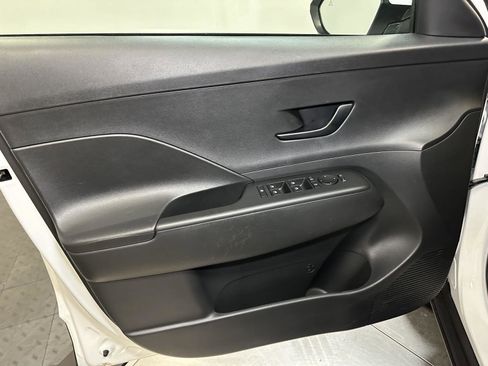 Used 2025 Hyundai Kona SEL image 20