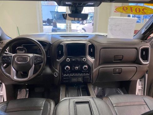 Used 2019 GMC Sierra 1500 Denali w/ Denali Ultimate Package image 26