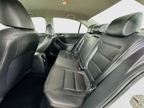 Used 2014 Volkswagen Jetta SE FWD image 27