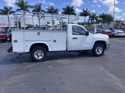Used 2010 Chevrolet Silverado 2500 W/T RWD image 1