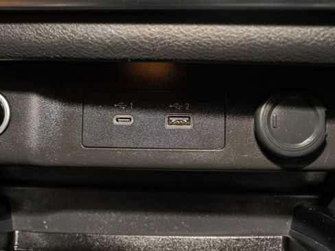 Used 2021 Nissan Rogue SV image 14