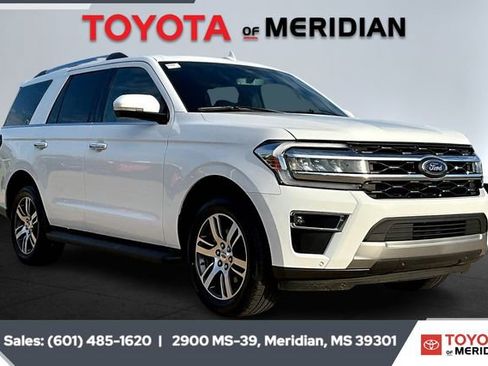 Used 2024 Ford Expedition Limited image 1