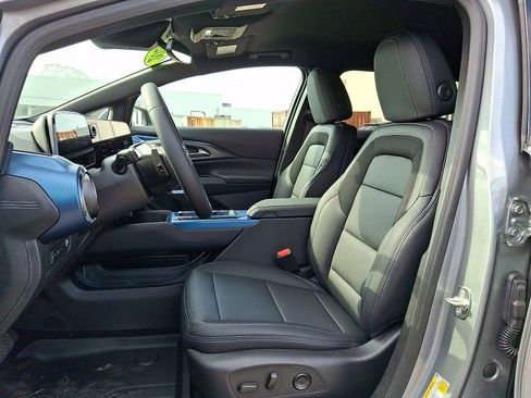 New 2026 Chevrolet Equinox EV LT AWD/4WD image 9