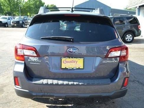 Used 2016 Subaru Outback 2.5i Limited AWD/4WD image 8