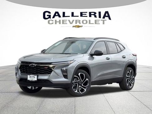 New 2026 Chevrolet Trax RS w/ Sunroof Package FWD image 2