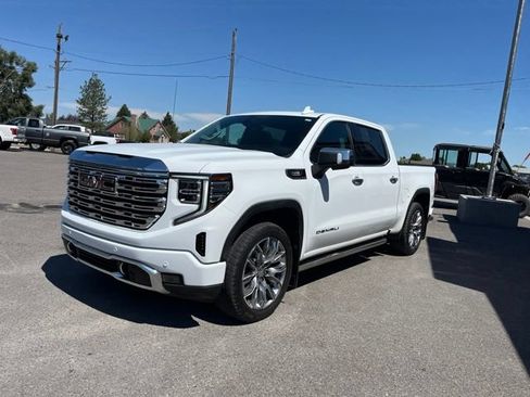Used 2024 GMC Sierra 1500 Denali w/ Denali Reserve Package AWD/4WD image 6