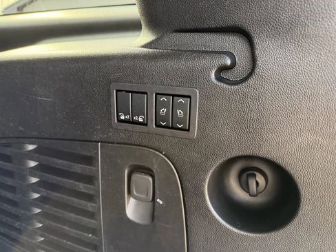 Used 2019 GMC Yukon XL SLT image 44