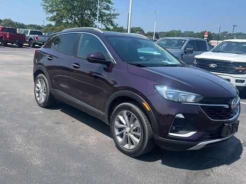 Used 2021 Buick Encore GX Select w/ Advanced Technology Package AWD/4WD image 2